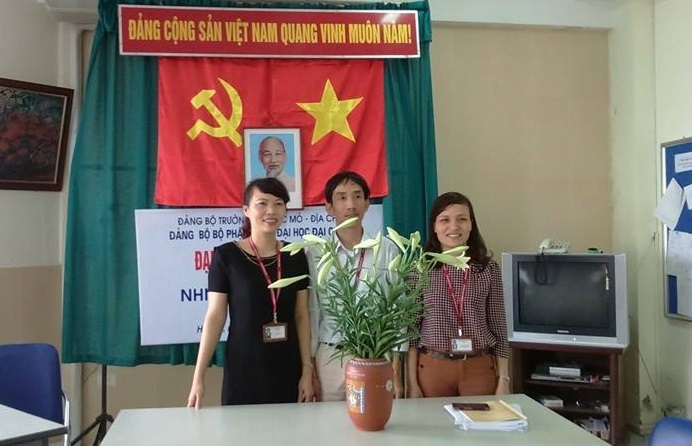 chi_bo_cb1.jpg