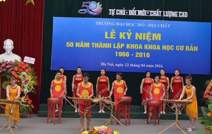 van_nghe_50_nam_1.jpg van_nghe_50_nam_1.jpg
