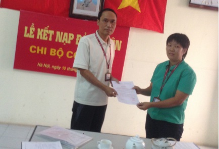 ket_nap_la_ngoc_linh_1.jpg ket_nap_la_ngoc_linh_1.jpg